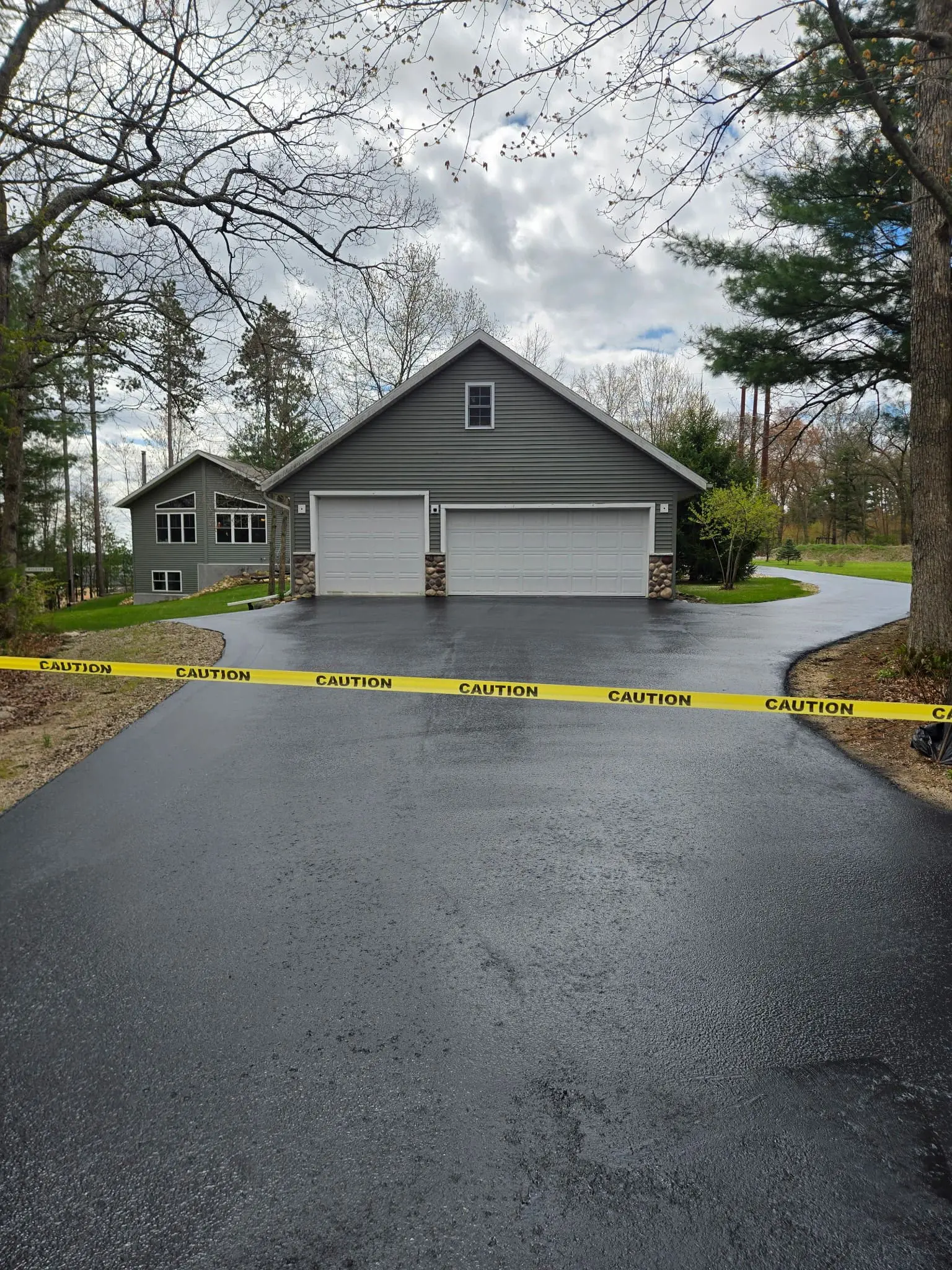 Asphalt Sealcoating
